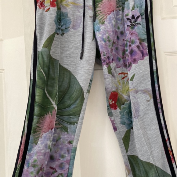 Adidas floral gray joggers USXS UK6 - Picture 2 of 5
